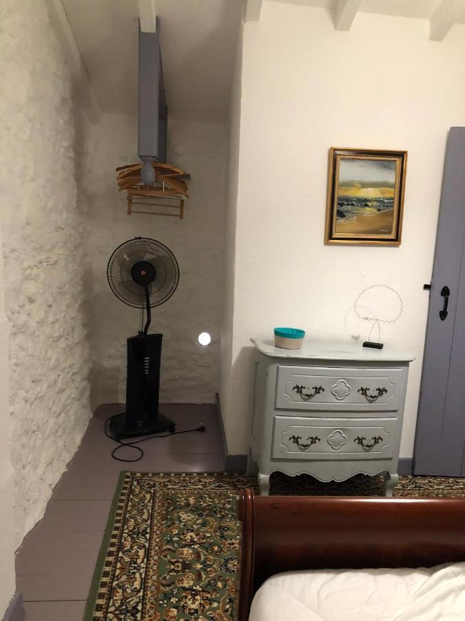 Le Gîte de La Maison des Chats Saint-Amans-du-Pech Extérieur photo